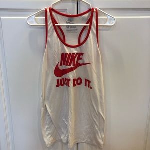 White / red Nike tank too L